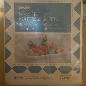 2 pack of bassinet sheets